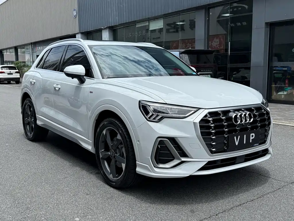 Audi Q3 2022