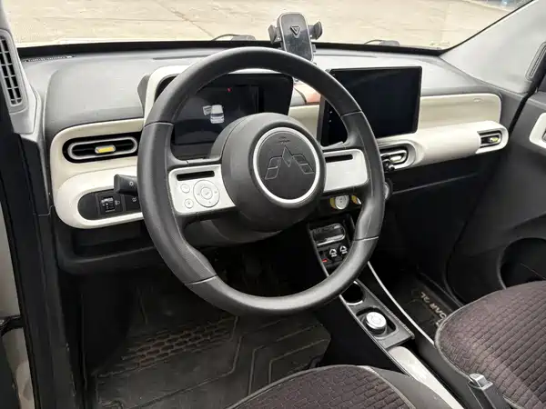 Wuling Hongguang MINIEV 2025