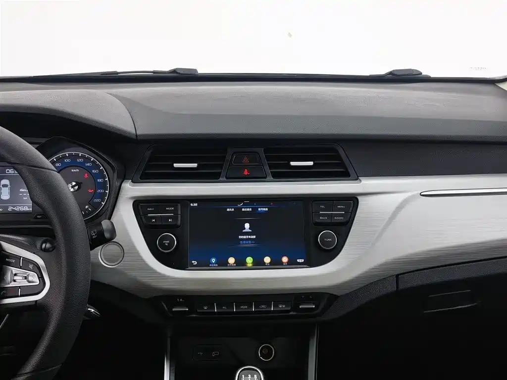 Geely Vision X3 2021 — фото 12