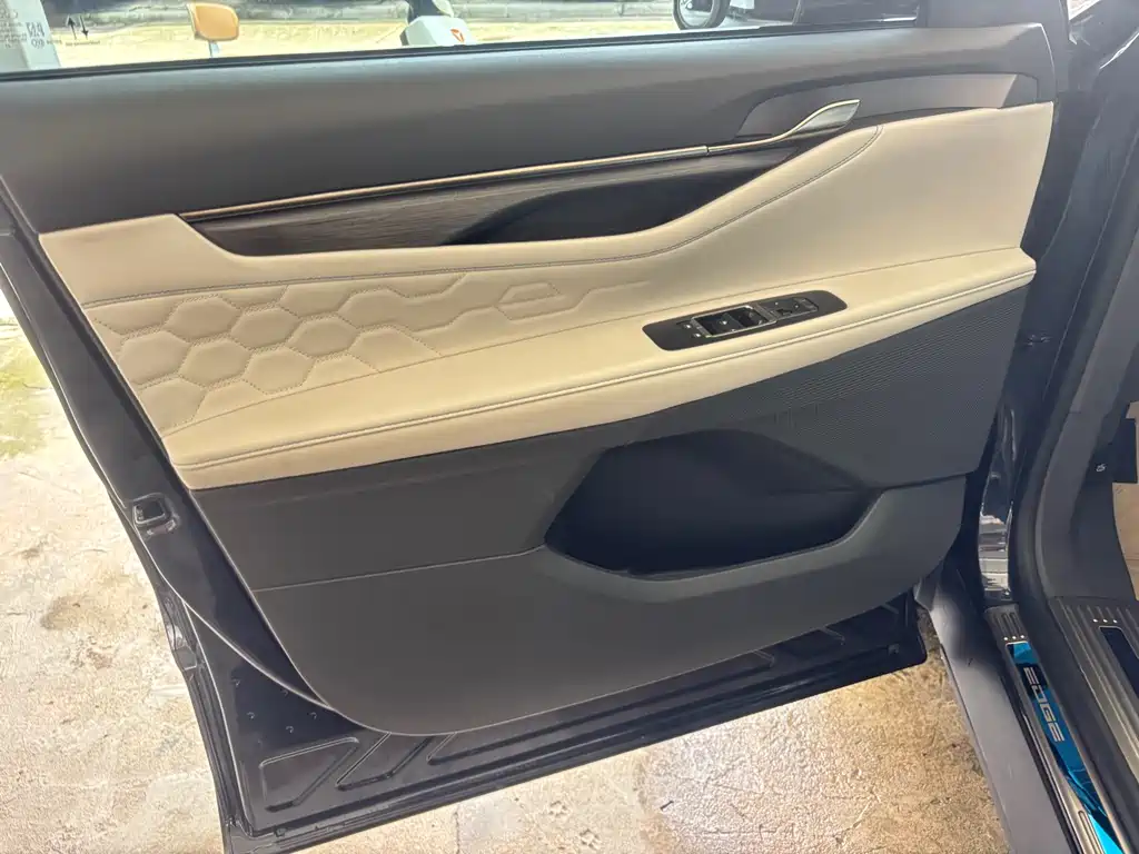 Ford Edge 2024 — фото 5