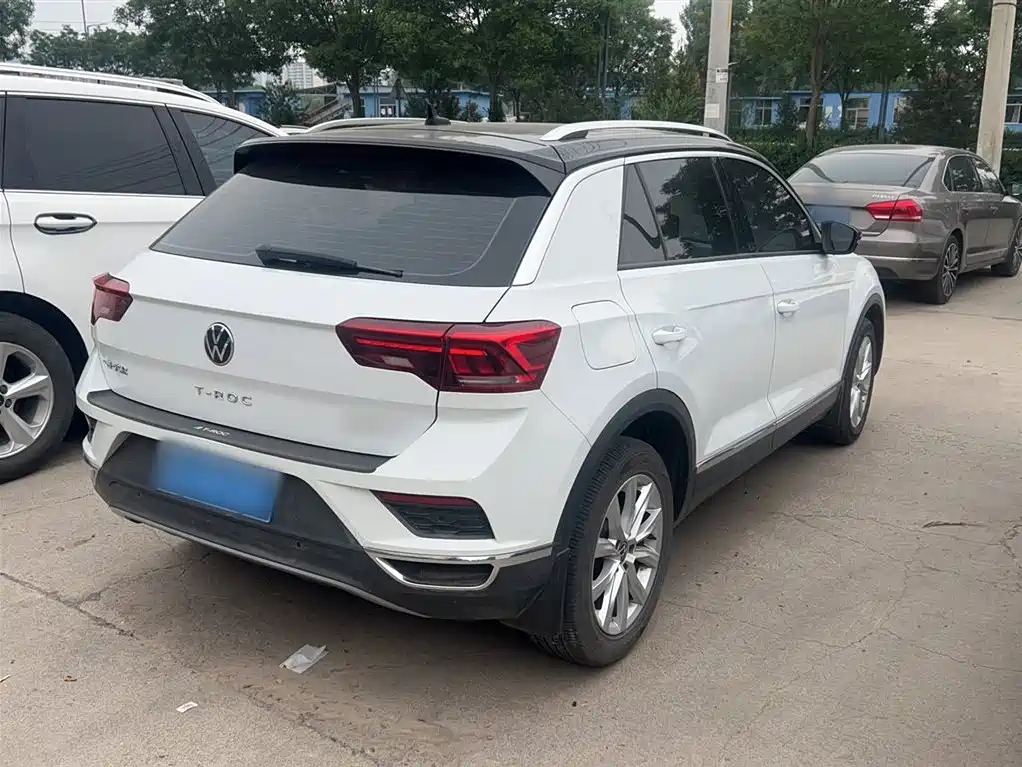 Volkswagen T-Roc 2021 — фото 14