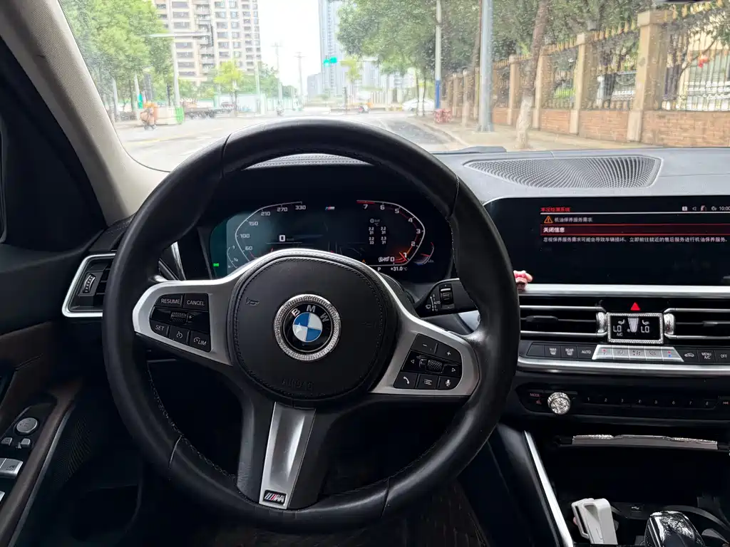 BMW 3 Series 2022 — фото 18