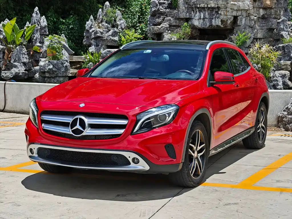 Mercedes-Benz GLA 2015