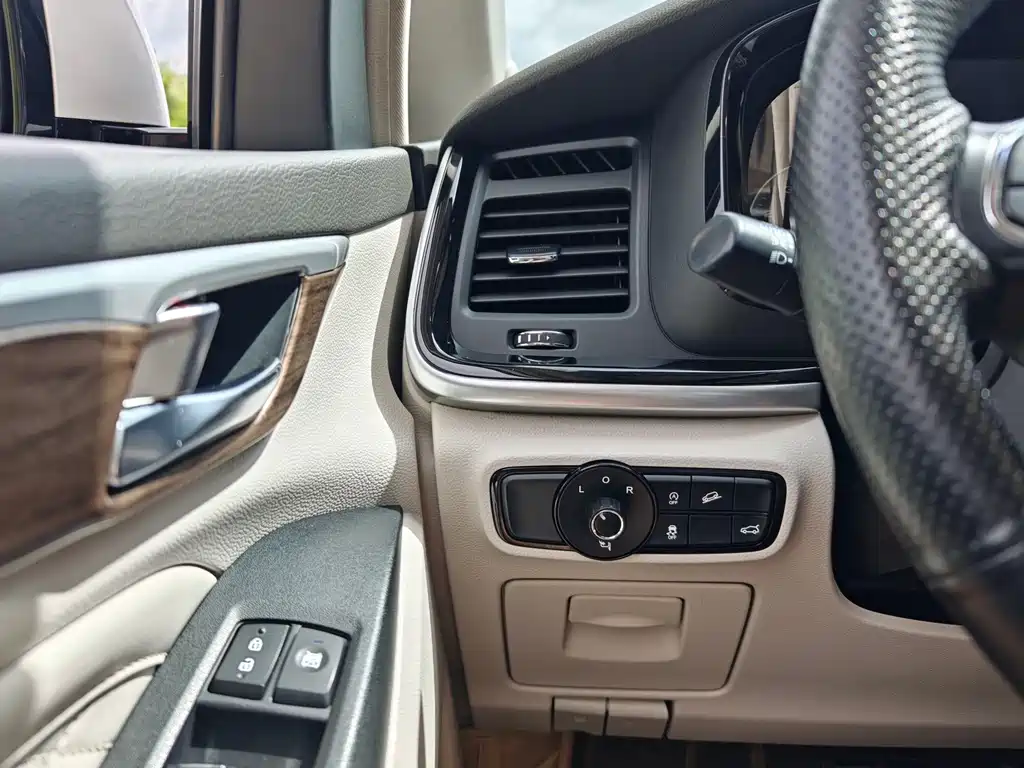 GAC Trumpchi M8 2019 — фото 32