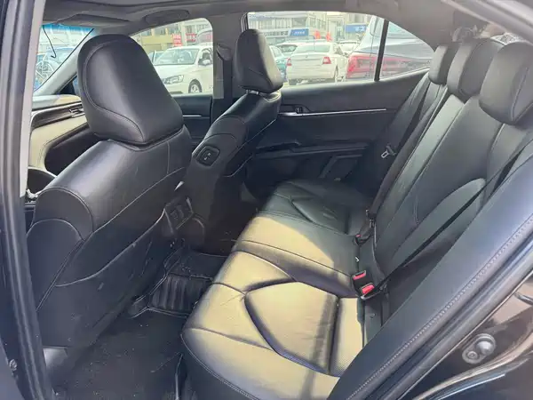 Toyota Camry 2019