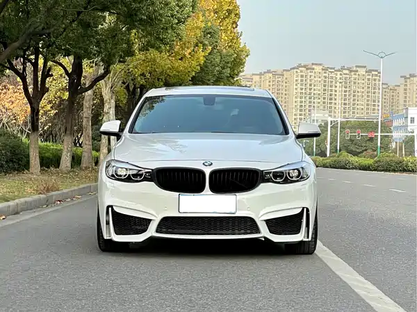 BMW 3 Series GT 2019