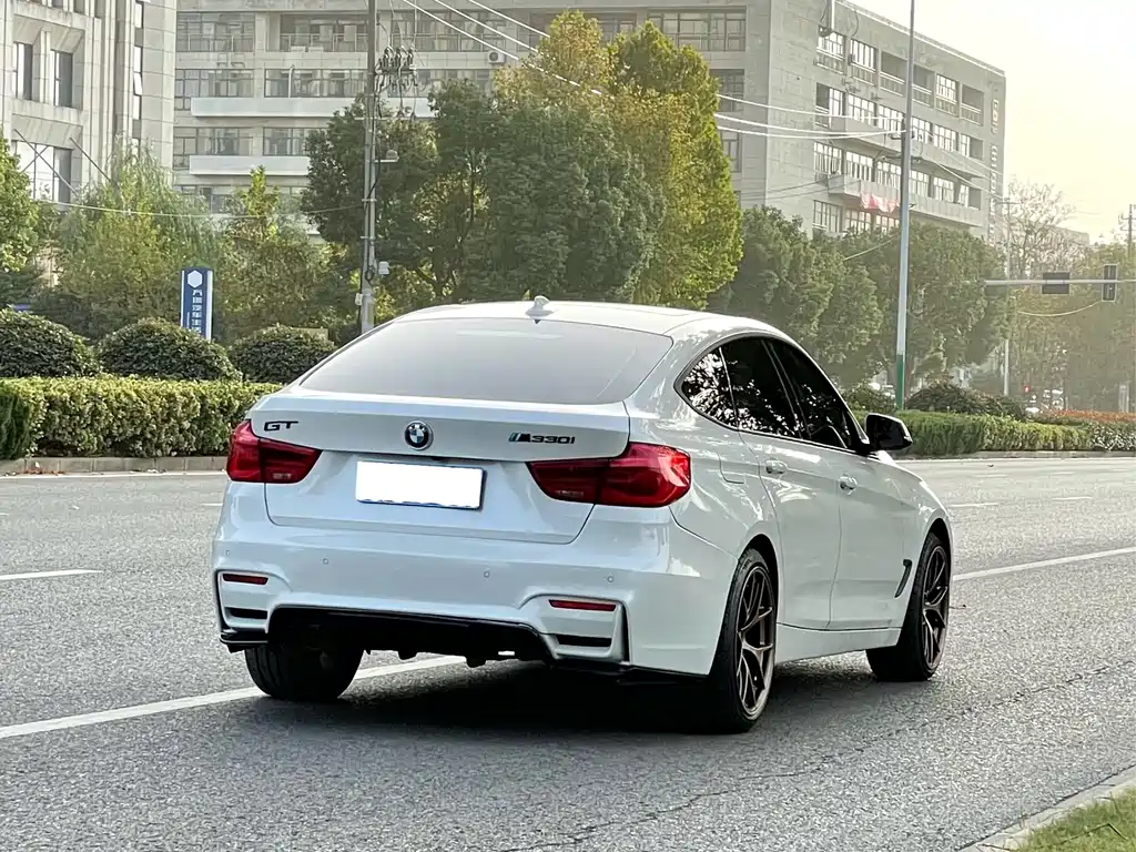 BMW 3 Series GT 2019 — фото 3