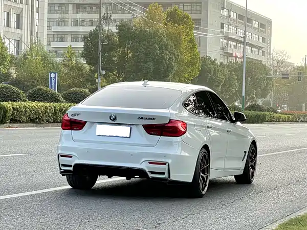 BMW 3 Series GT 2019