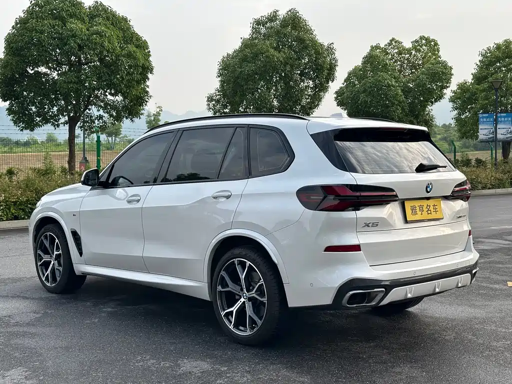 BMW X5 2024 — фото 19