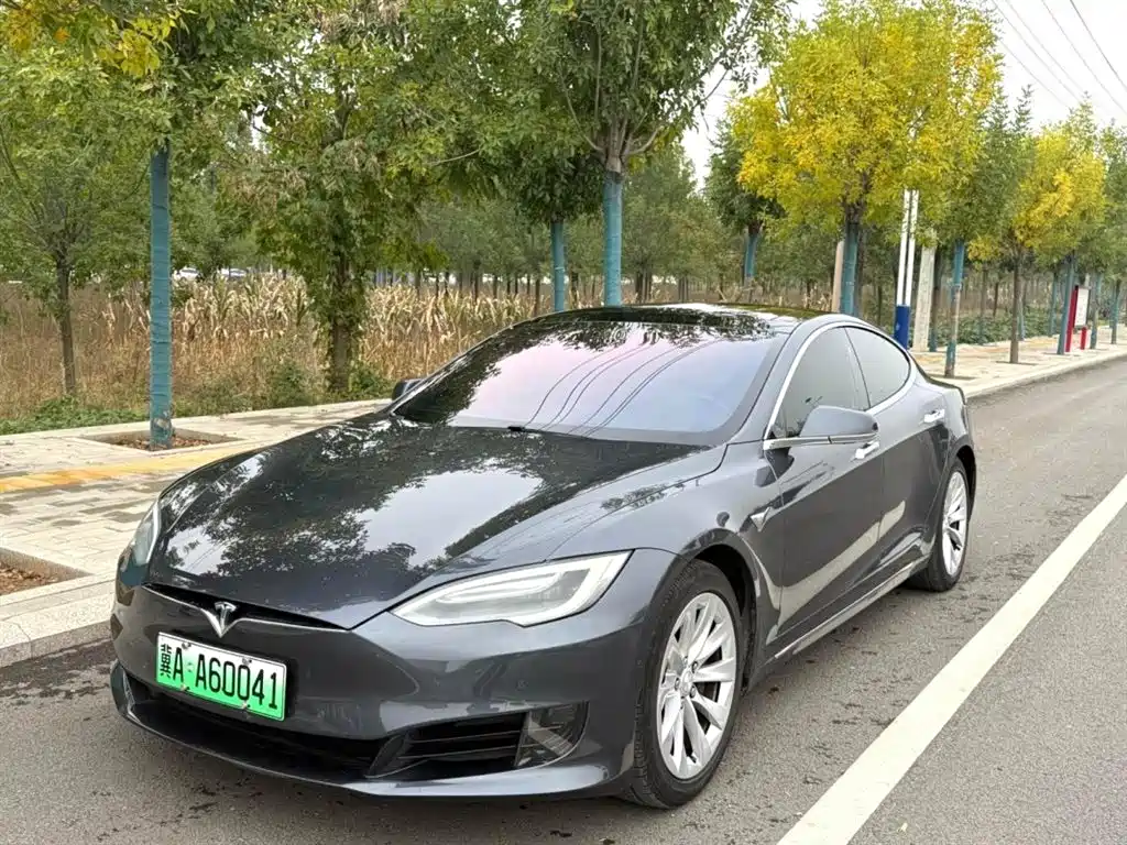 Tesla Model S 2017