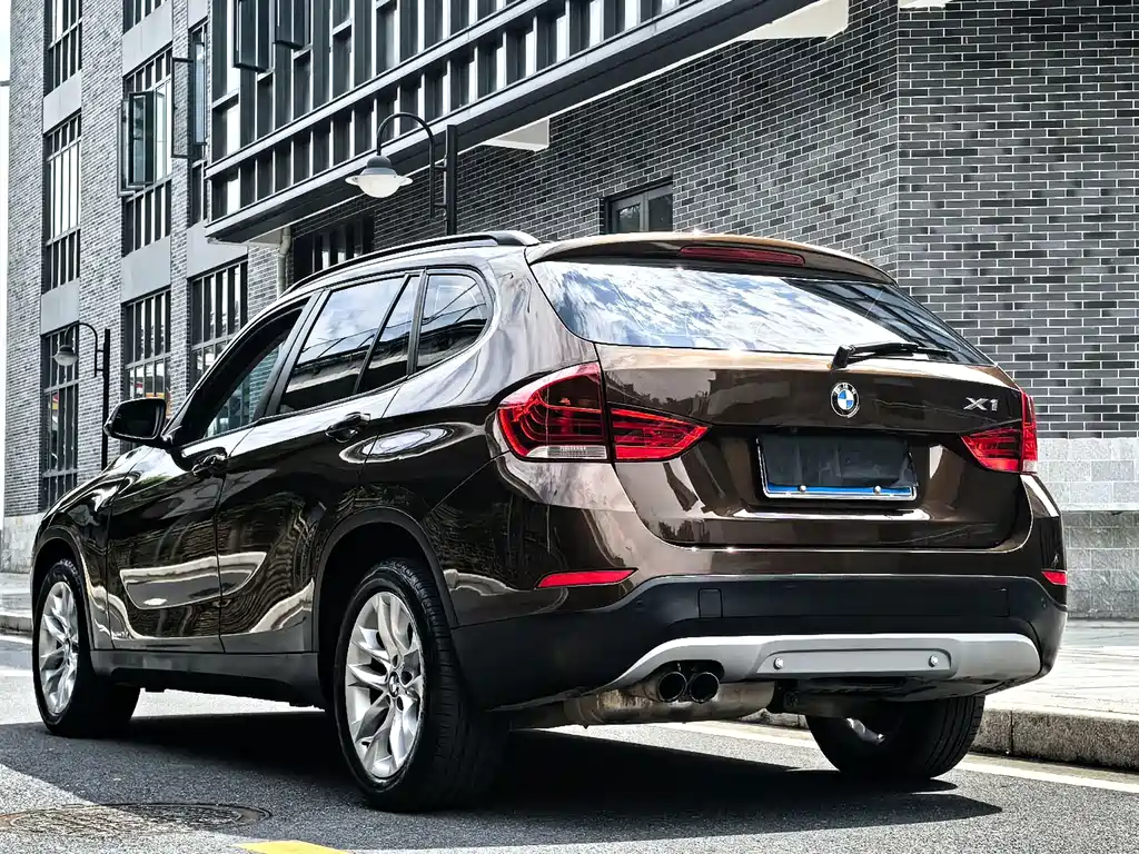 BMW X1 2016 — фото 15