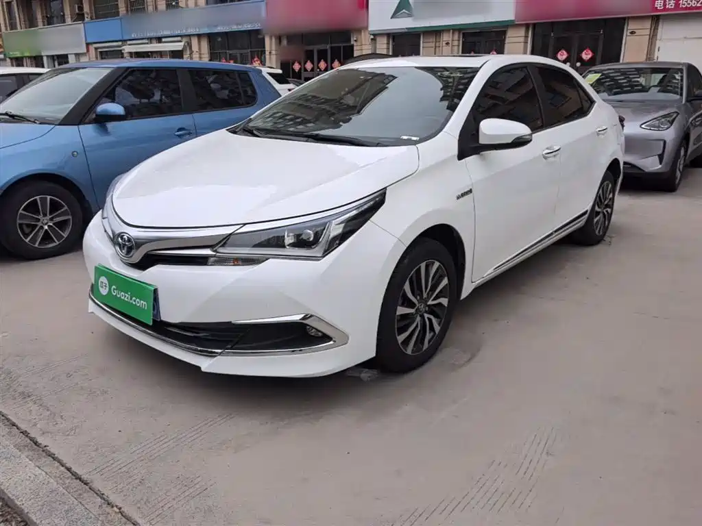 Toyota Corolla 2019 — фото 1