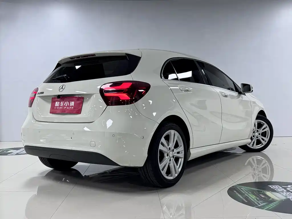 Mercedes-Benz A-Class 2016 — фото 28