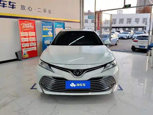 Toyota Camry 2021