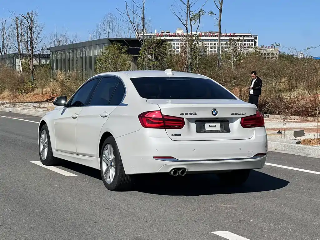 BMW 3 Series 2017