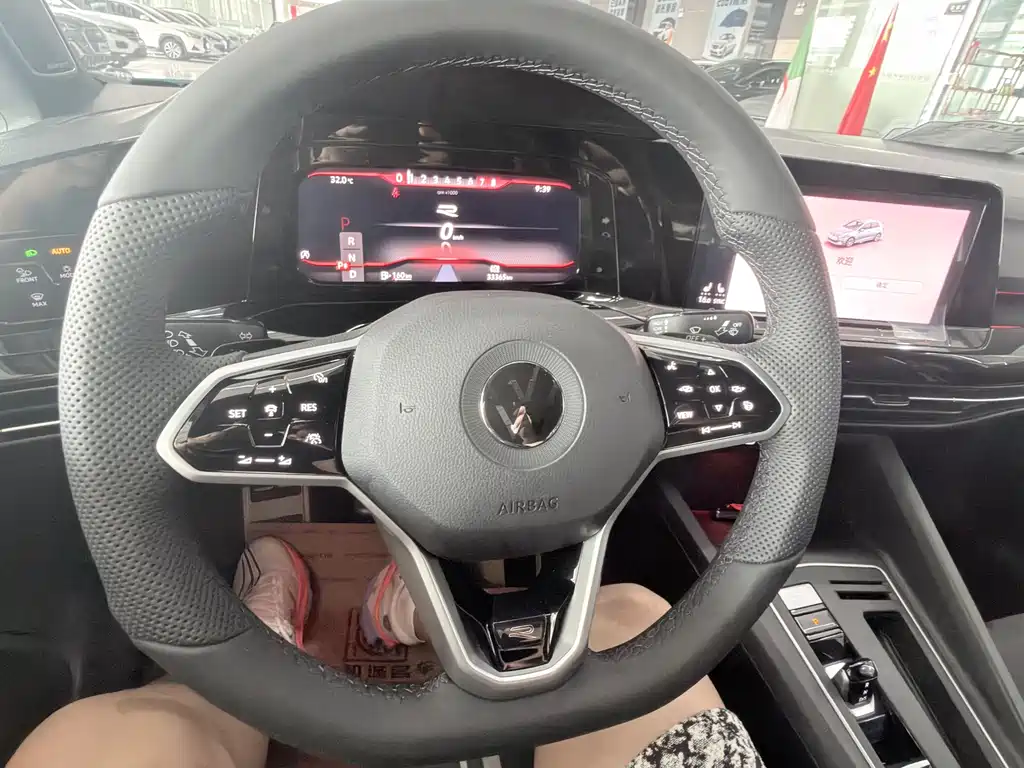 Volkswagen Golf 2022