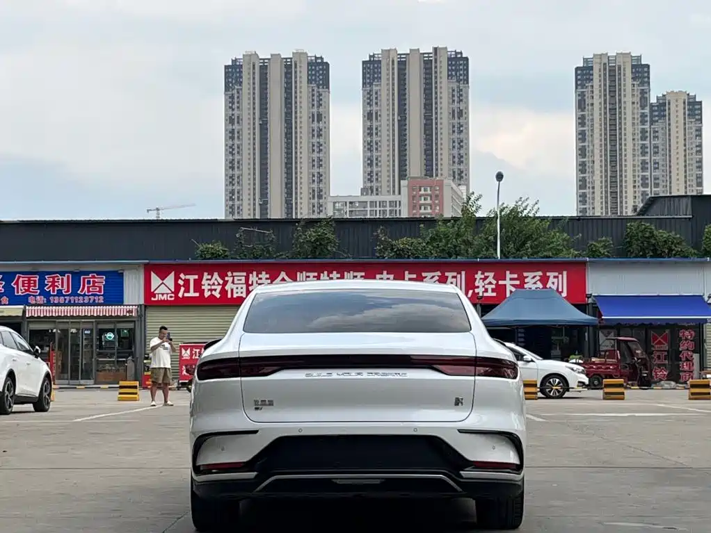 BYD Han 2022 — фото 8