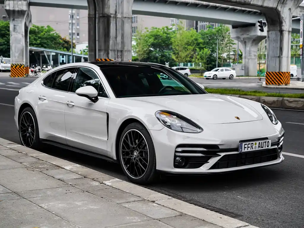 Porsche Panamera 2018 — фото 14