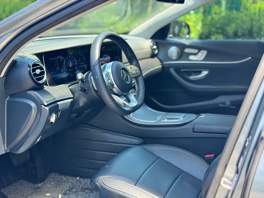 Mercedes-Benz E-Class 2020 — фото 6