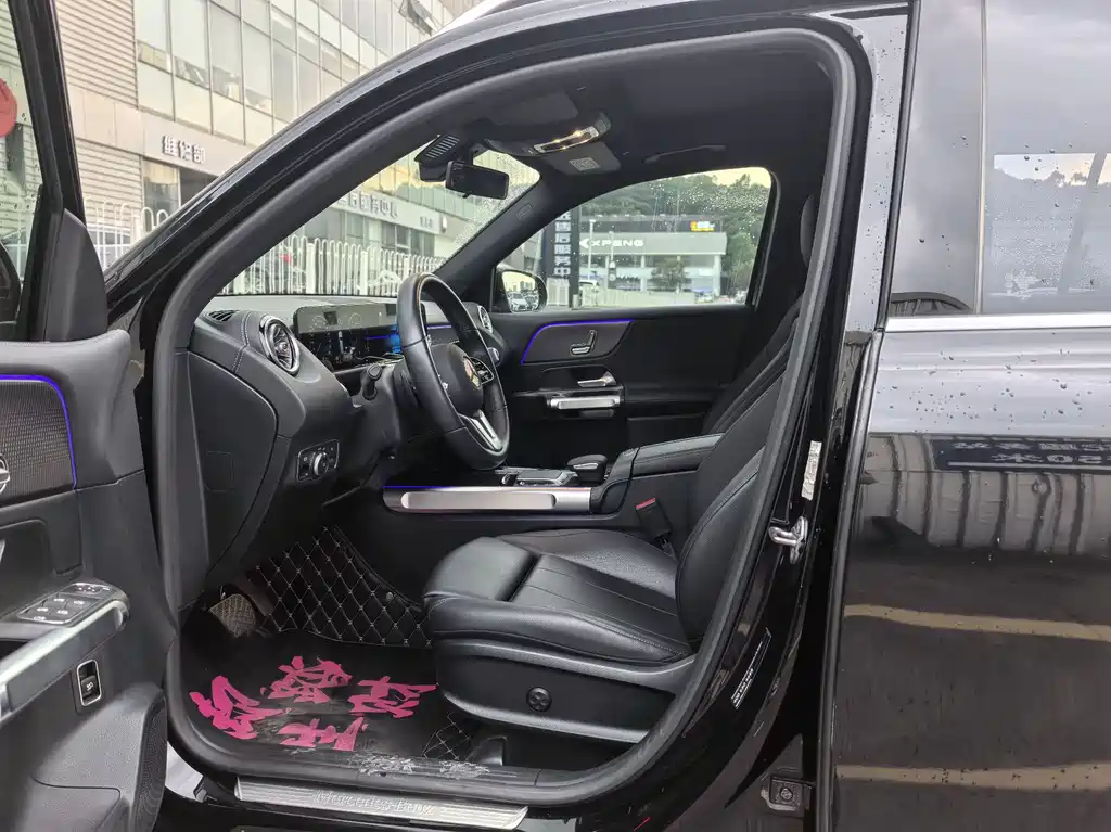 Mercedes-Benz GLB 2021