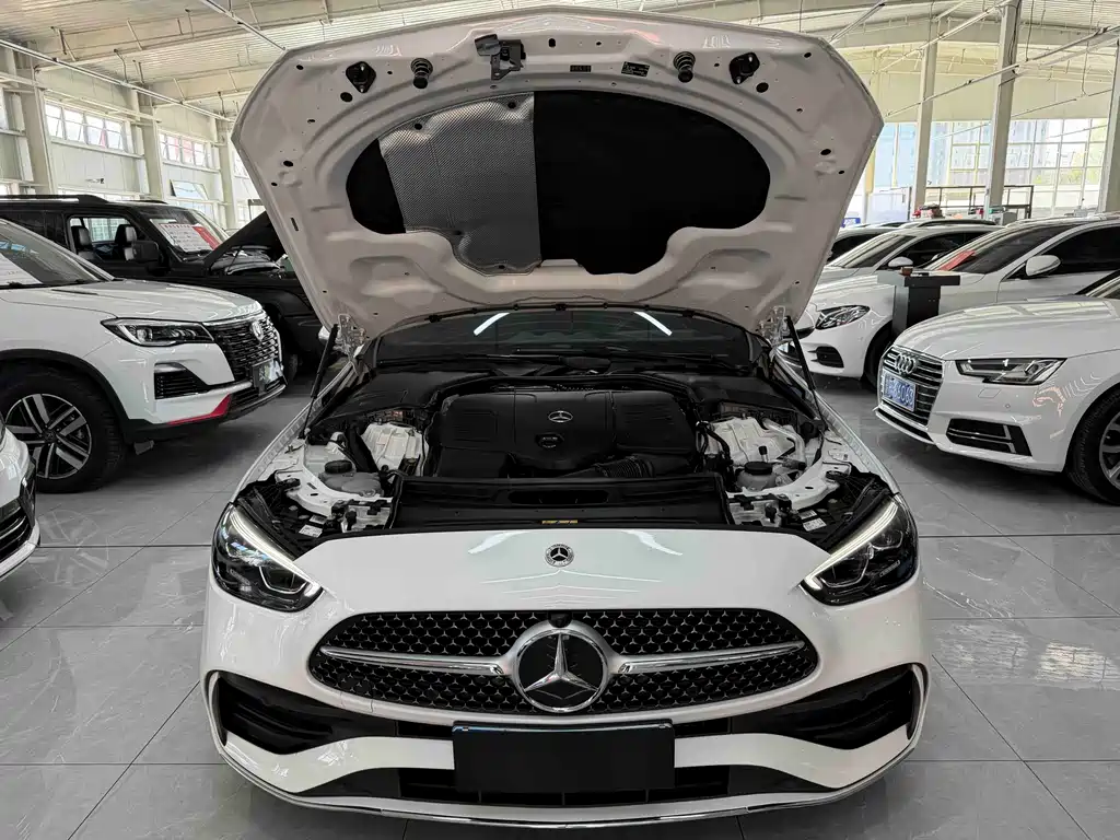 Mercedes-Benz C-Class 2023 — фото 19