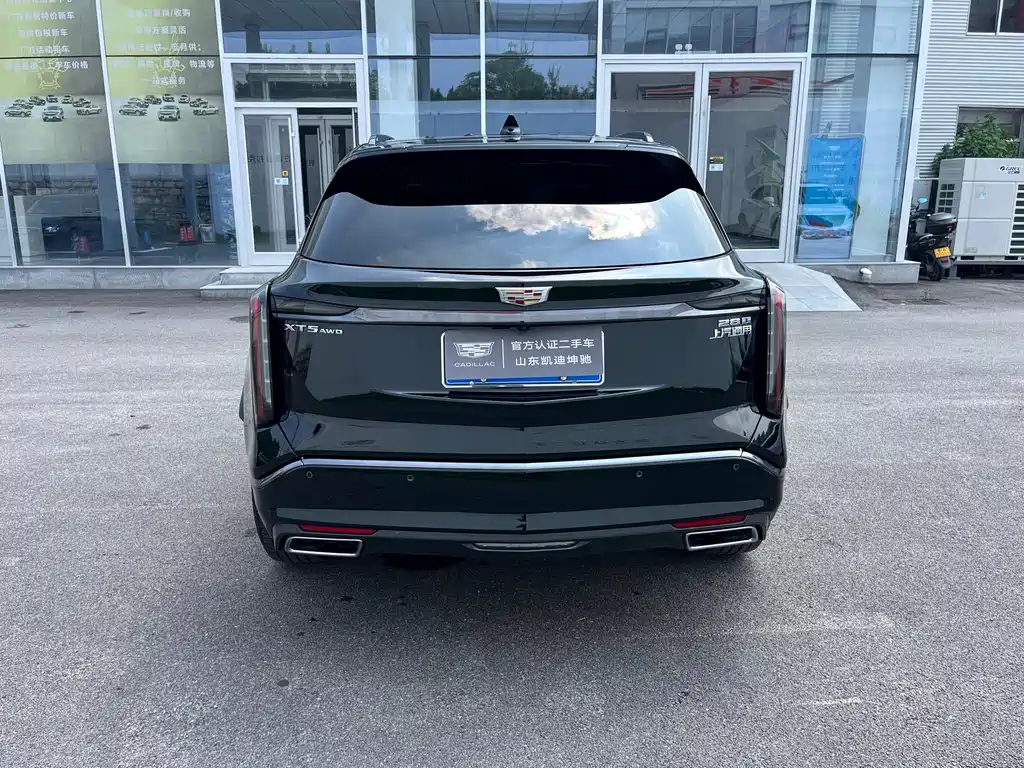 Cadillac XT5 2024 — фото 13