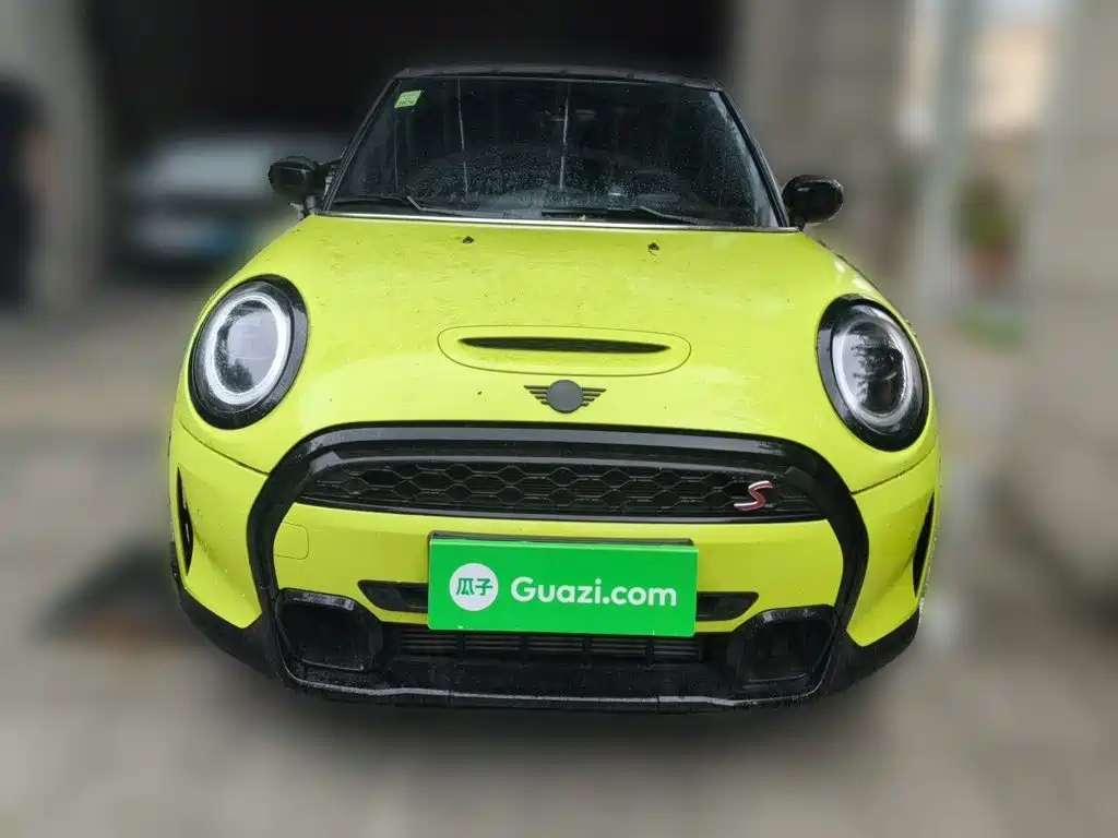 MINI MINI 2024