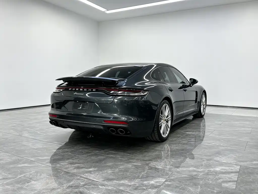 Porsche Panamera 2023 — фото 25