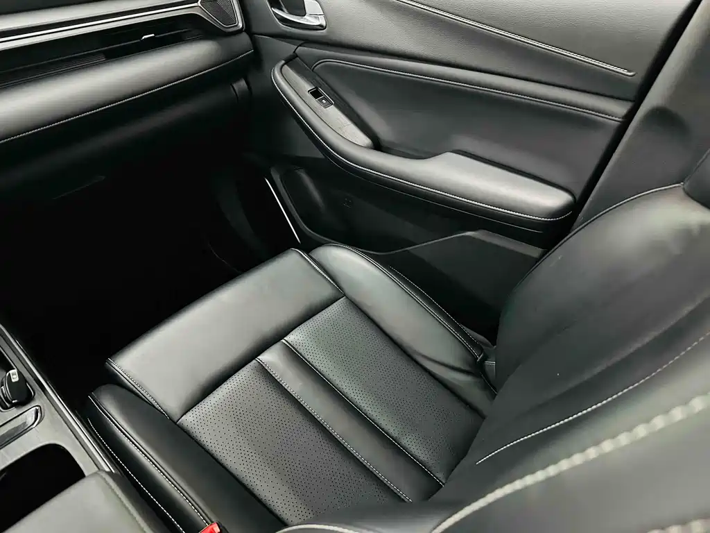GAC Motor Trumpchi GS4 2023 — фото 12