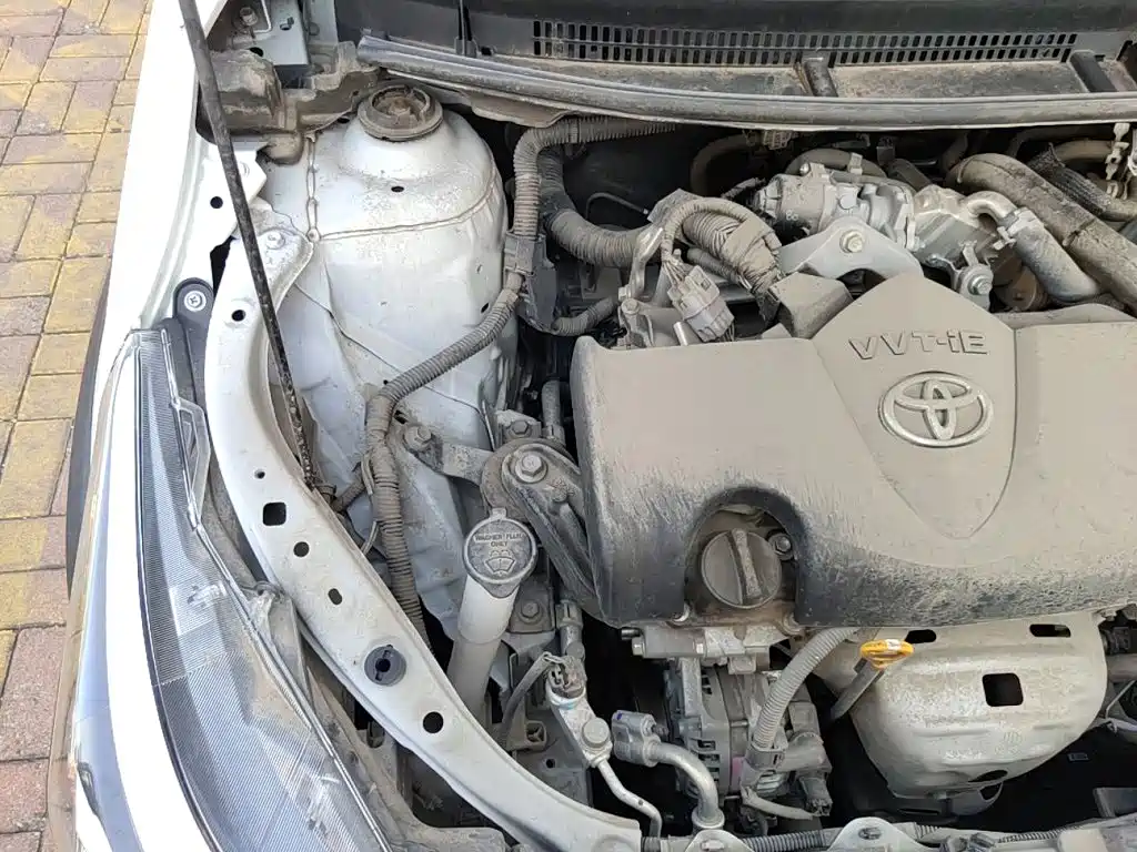 Toyota Yaris L 2023 — фото 22