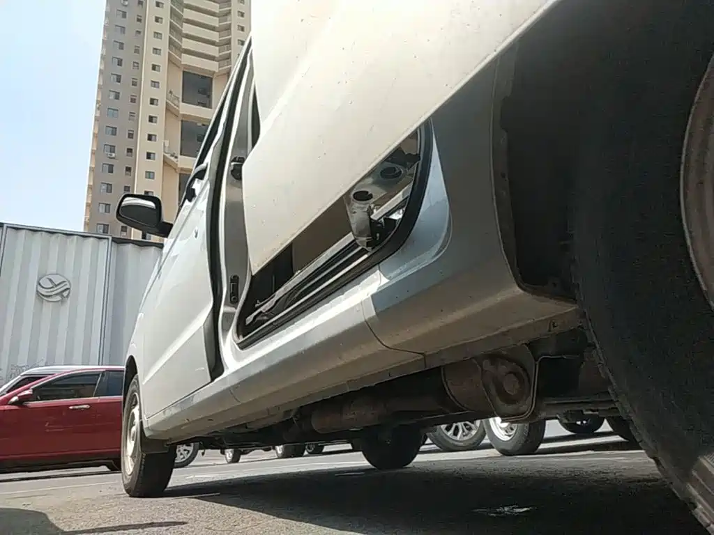 Wuling Hongguang V 2021 — фото 22