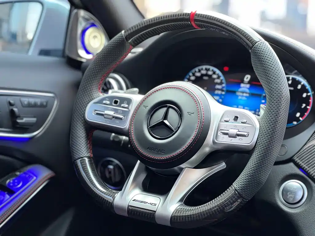 Mercedes-Benz GLA AMG 2016 — фото 4