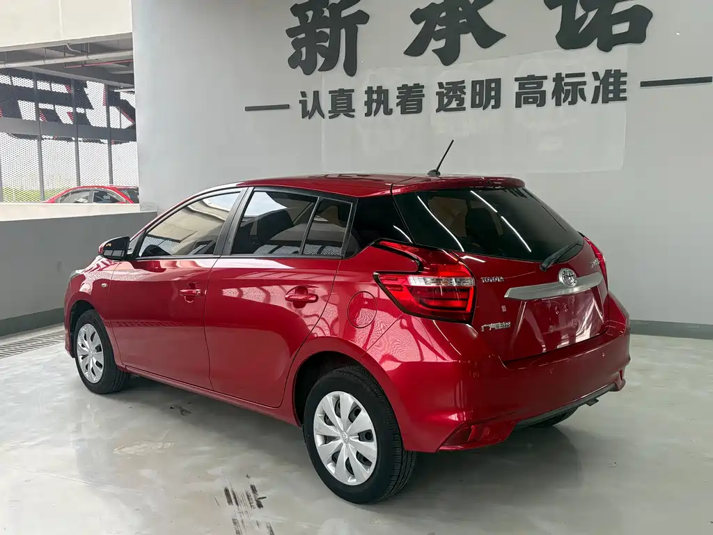 Toyota Yaris L 2017 — фото 14