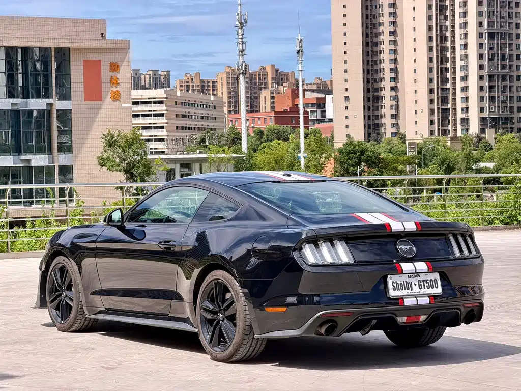 Ford Mustang 2018 — фото 9