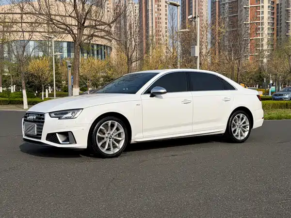 Audi A4L 2019