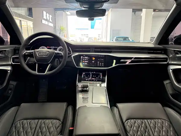 Audi A6L 2020