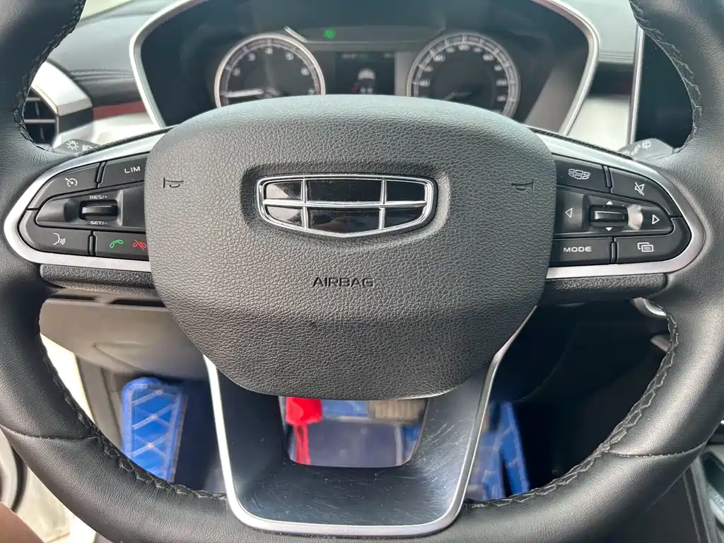 Geely Binyue 2022