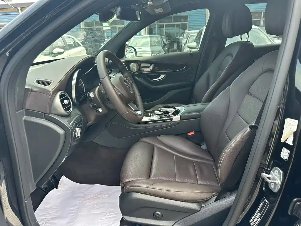 Mercedes-Benz GLC 2019