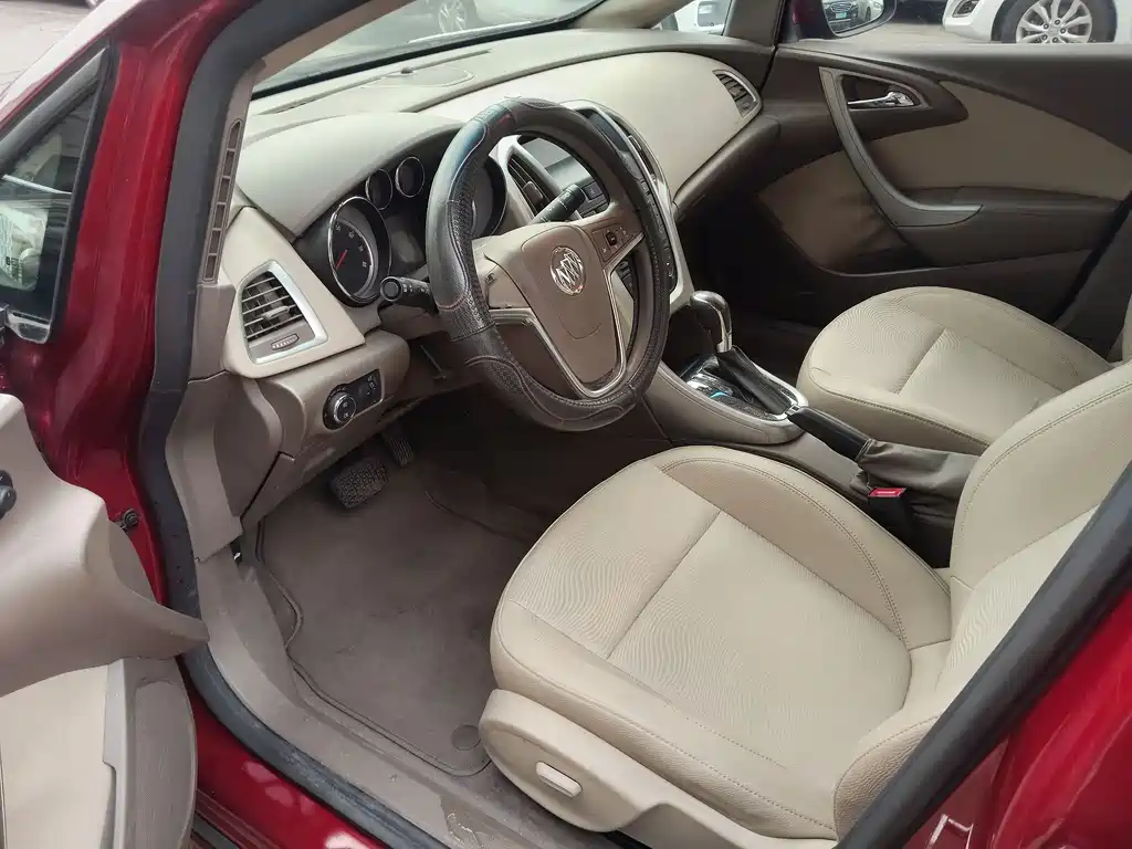 Buick Excelle 2014