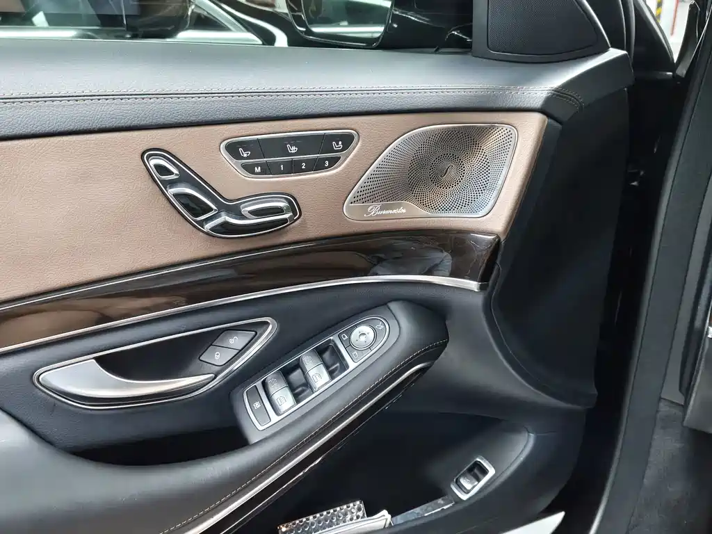 Mercedes-Benz Maybach S-Class 2019 — фото 12