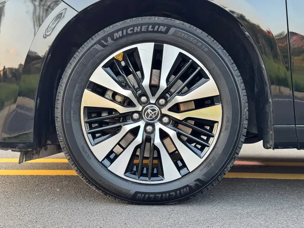 Toyota Alphard 2019 — фото 24