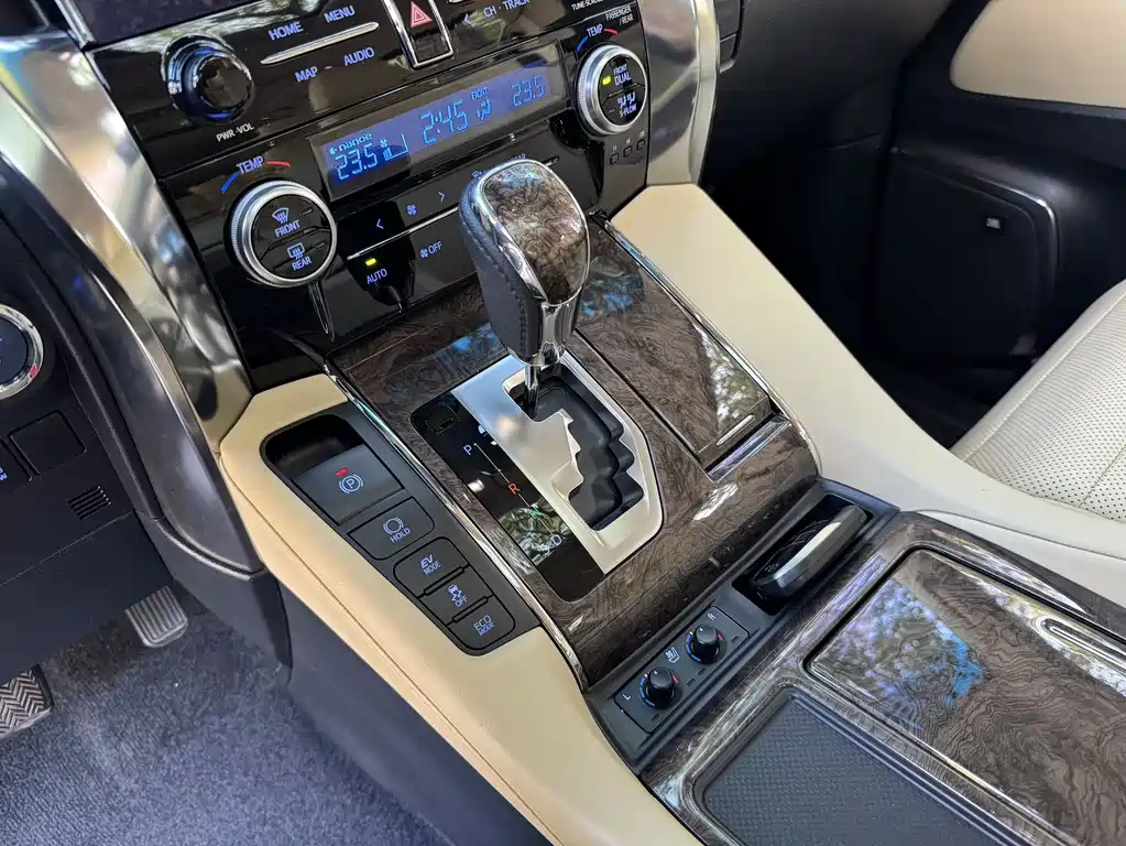 Toyota Alphard 2021 — фото 9