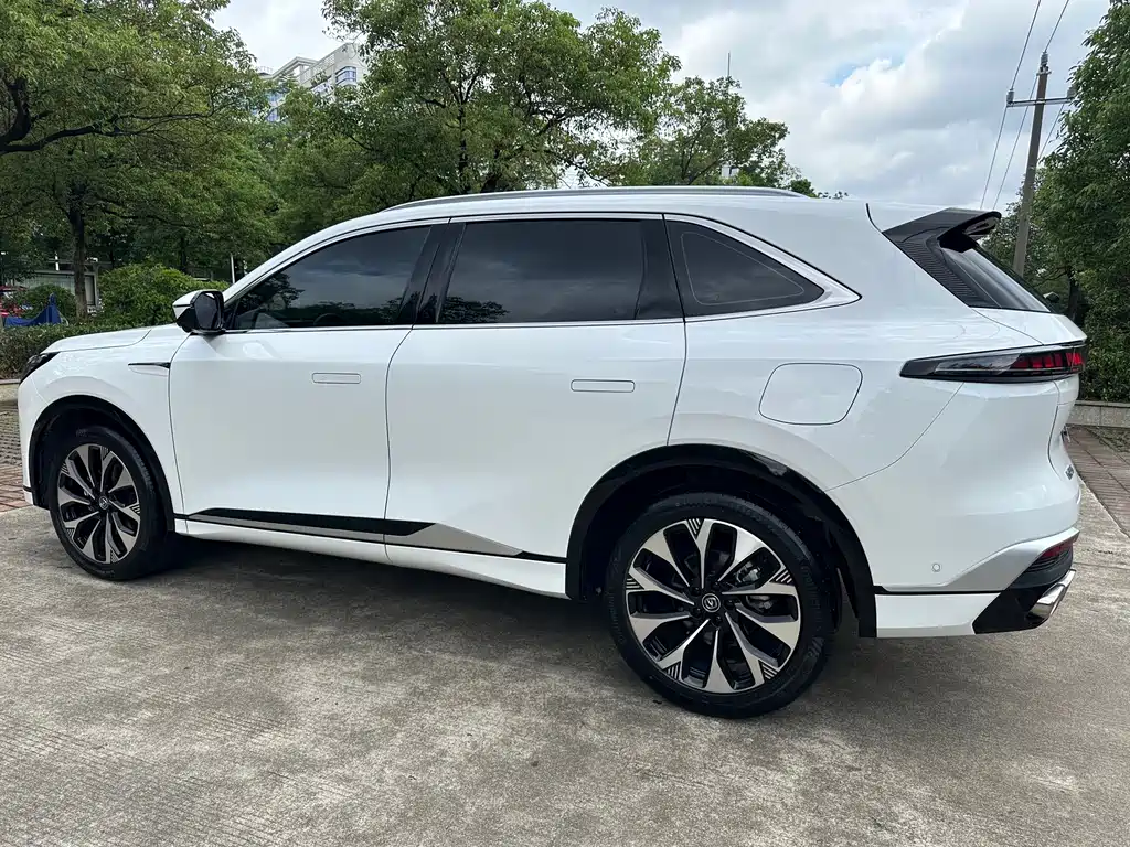 Changan CS75 PLUS 2025 — фото 13