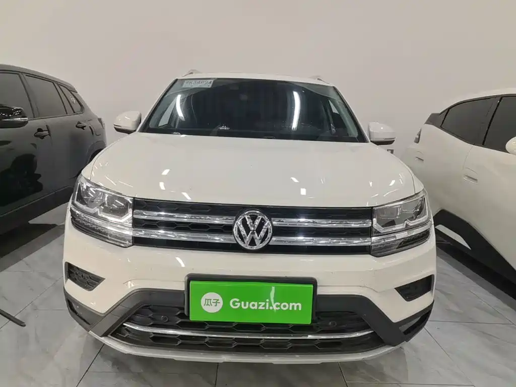 Volkswagen Tharu 2020