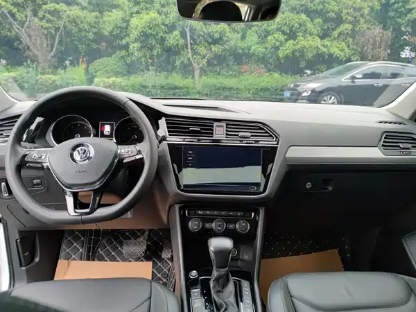 Volkswagen Tiguan L 2020
