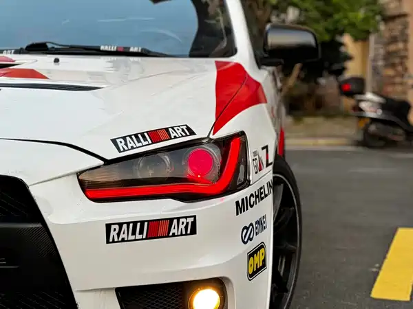 Mitsubishi Lancer EX 2012