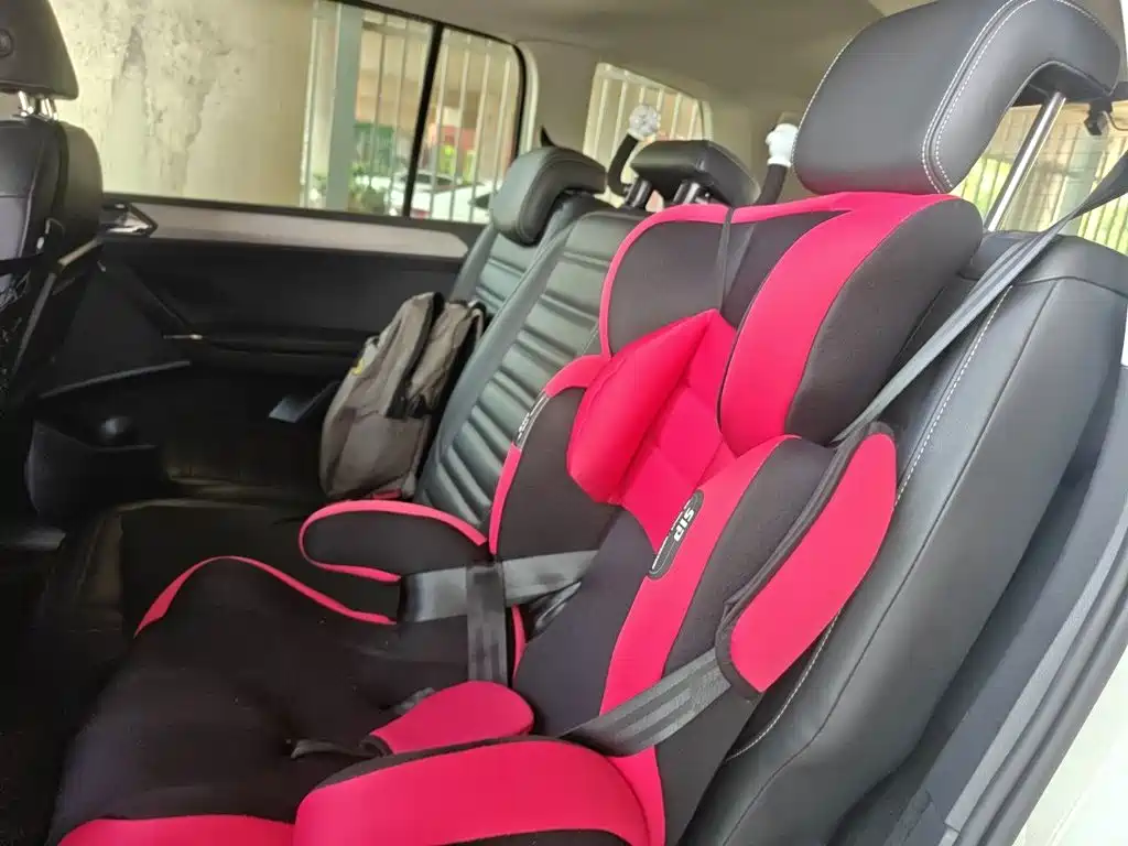 Volkswagen Touran 2018 — фото 14