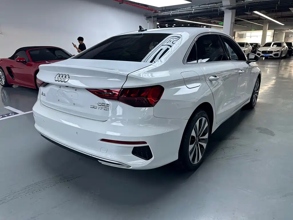 Audi A3 2022 — фото 12