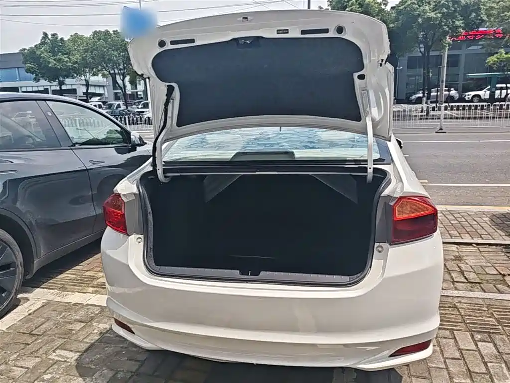 Honda City 2018 — фото 19