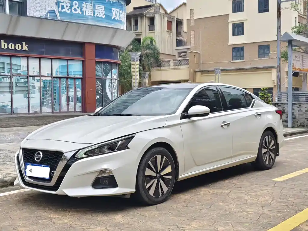 Nissan Teana 2021 — фото 1